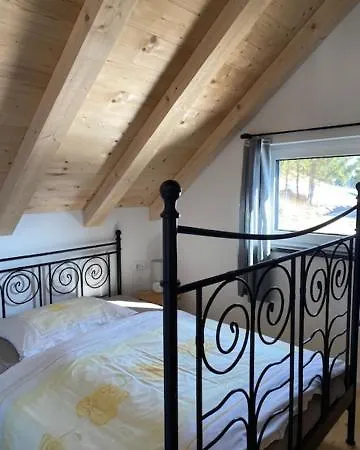 Hillside Retreat Holiday home Fresach