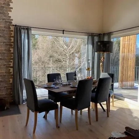 Hillside Retreat Fresach