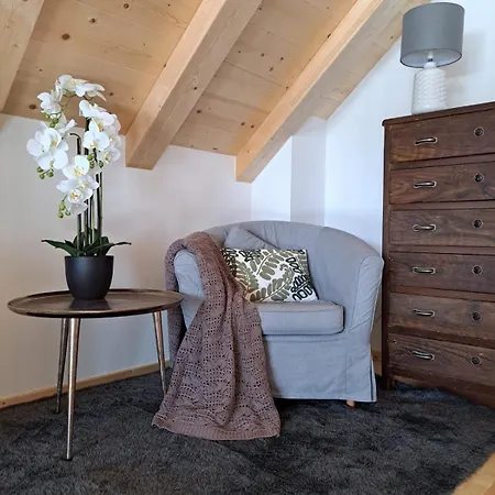 Hillside Retreat Fresach