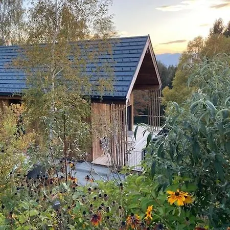 Hillside Retreat Fresach