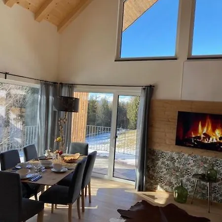 Holiday home Hillside Retreat *