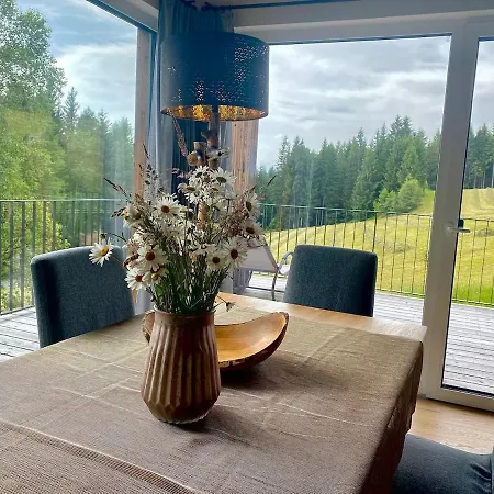 Hillside Retreat Holiday home